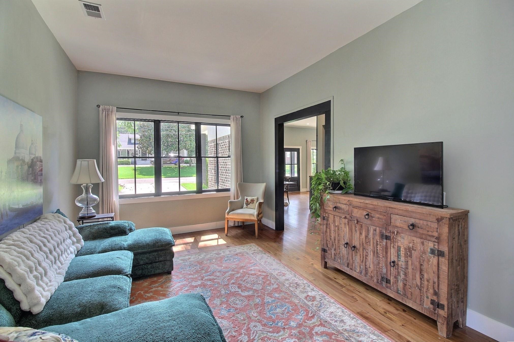 245 North Main Street Collierville, TN 38017 - Photo 9 of 37