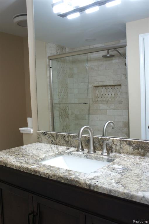 1616 Mark Hopkins Road Bloomfield Hills, MI 48302 - Photo 12 of 24