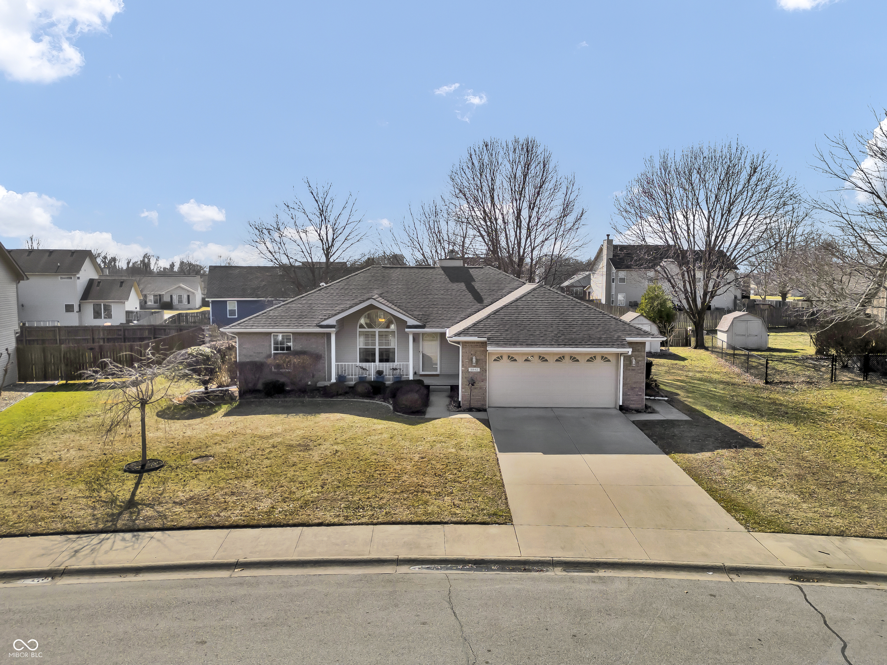 2942 Prairie Stream Way Columbus, IN 47203 - Photo 2 of 48