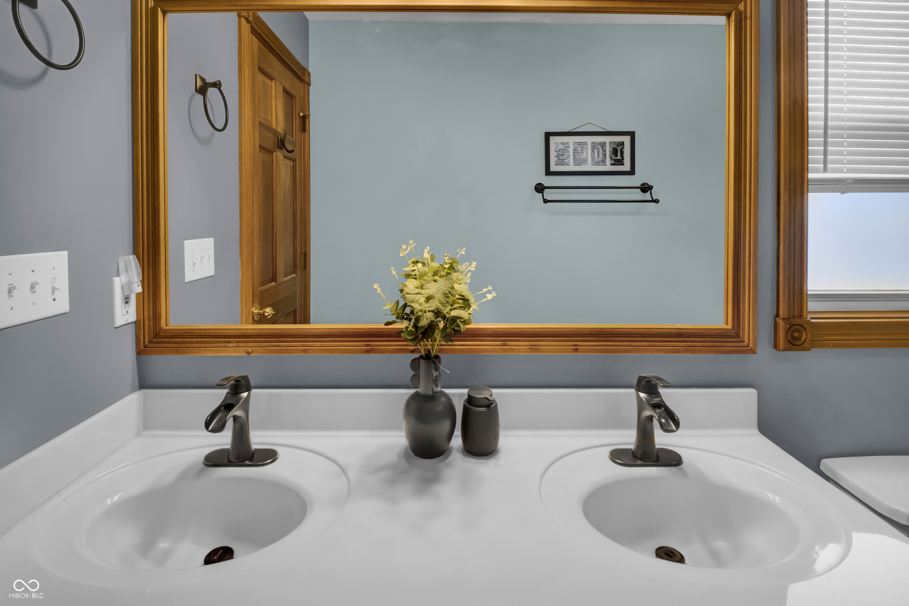 2942 Prairie Stream Way Columbus, IN 47203 - Photo 23 of 48