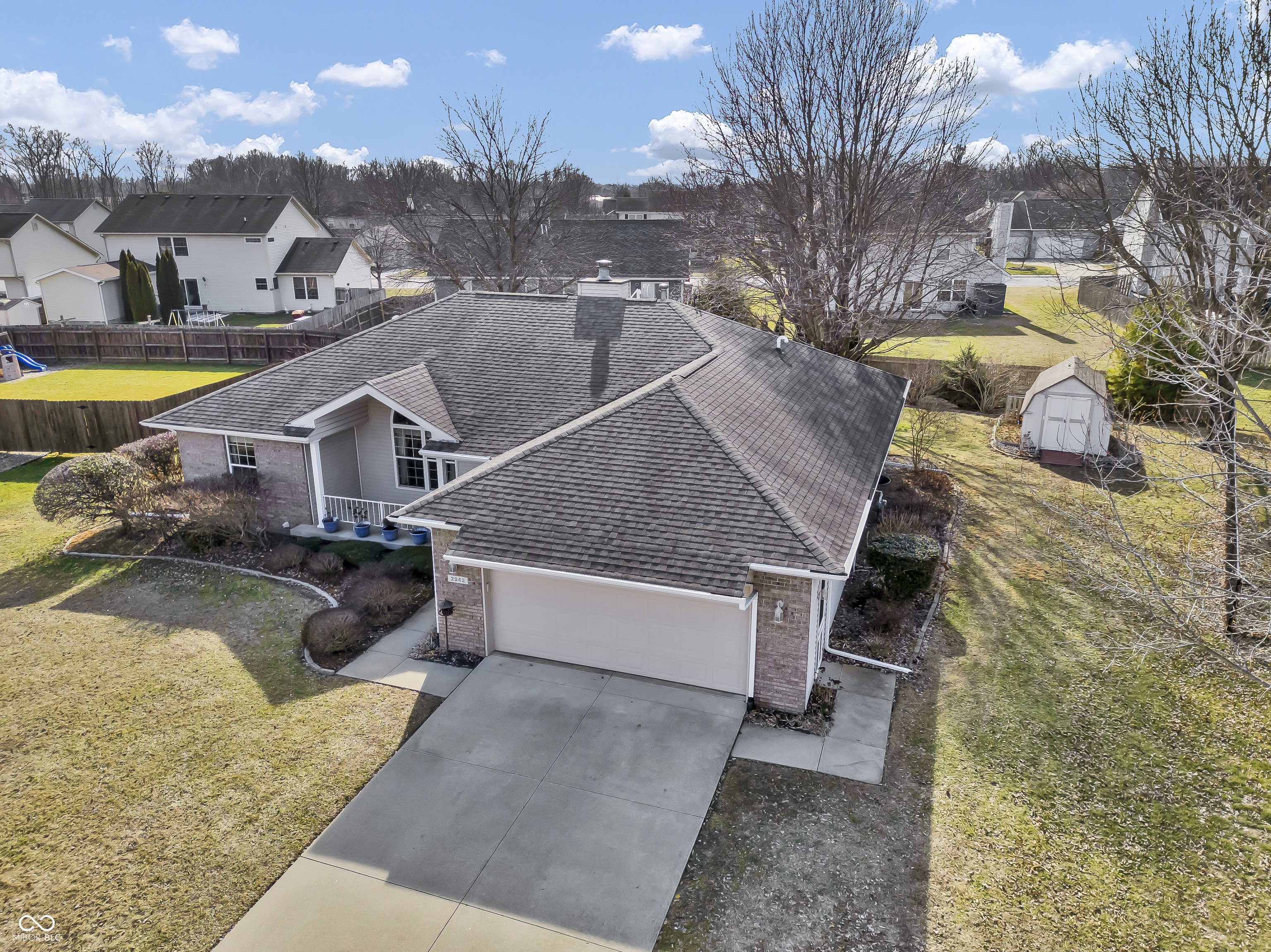 2942 Prairie Stream Way Columbus, IN 47203 - Photo 4 of 48