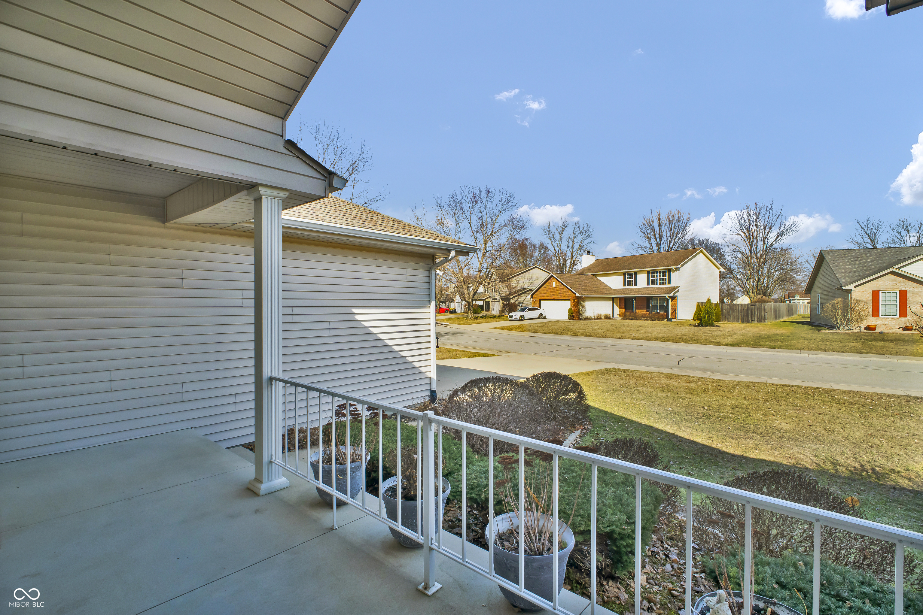 2942 Prairie Stream Way Columbus, IN 47203 - Photo 6 of 48