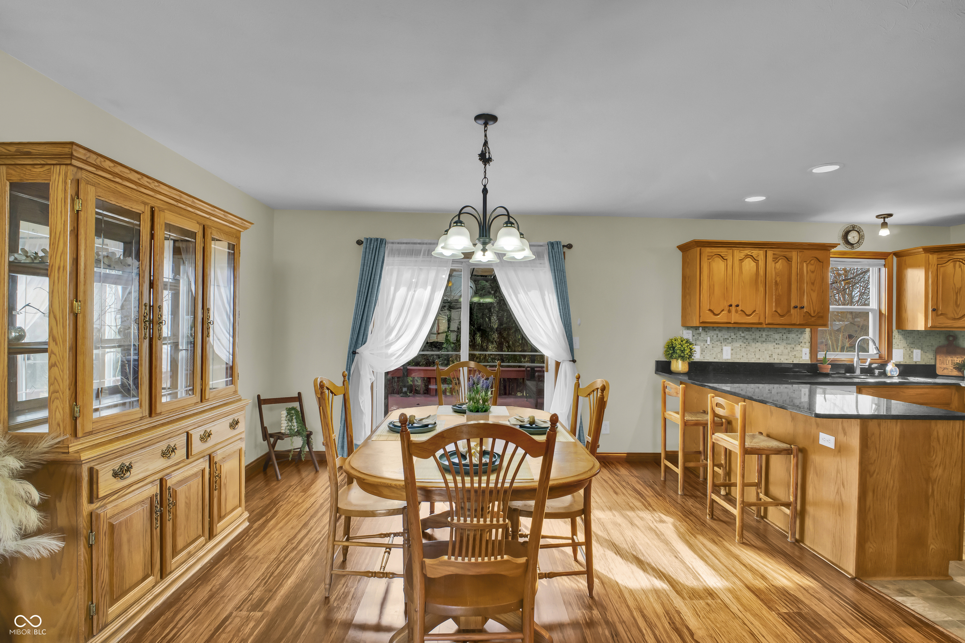 2942 Prairie Stream Way Columbus, IN 47203 - Photo 10 of 48