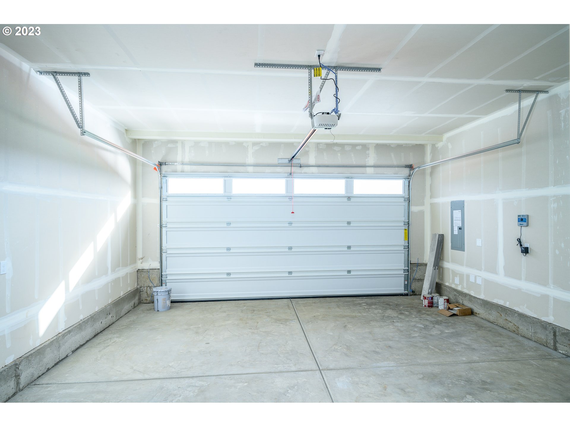 3080 South Kodiak Street, Unit LT813 Cornelius, OR 97113 - Photo 15 of 37 a view of a garage