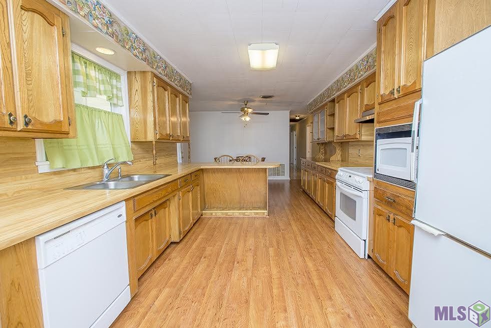 13149 Lambert Road Gonzales, LA 70737 - Photo 8 of 30 Gallery Image 8