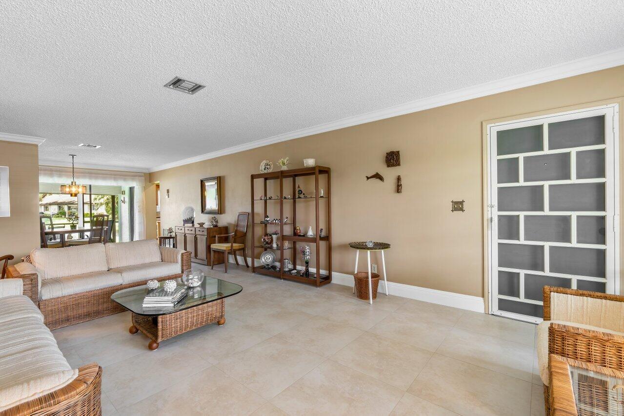 4851 Equestrian Road, Unit A Boynton Beach, FL 33436 - Photo 6 of 28 007-4851EquestrianRoad-BoyntonBeach-FL-3