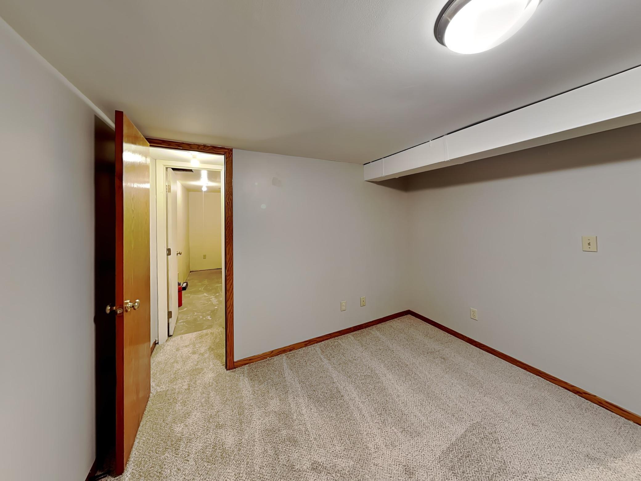 11893 Dunhill Road Eden Prairie, MN 55344 - Photo 16 of 29