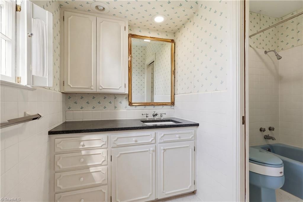 698 Lichfield Road Winston-Salem, NC 27104 - Photo 24 of 44