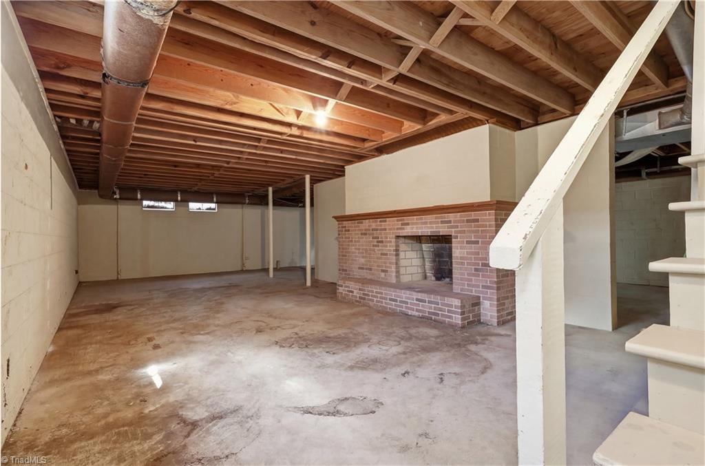 698 Lichfield Road Winston-Salem, NC 27104 - Photo 27 of 44