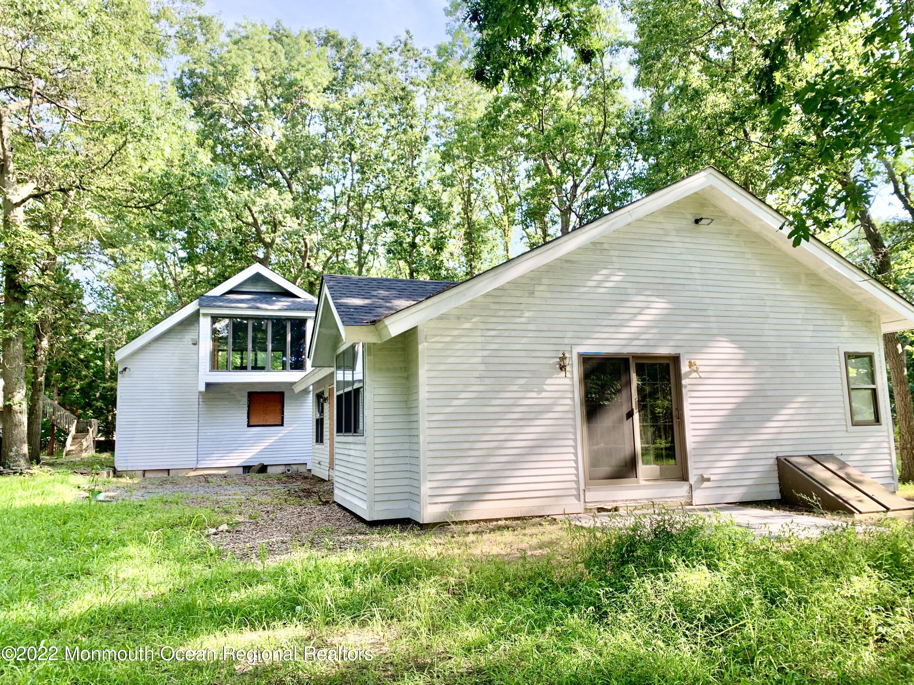 316 Herbertsville Road Howell, NJ 07731 - Photo 2 of 19 4E1B29DD-E209-4A7B-8449-0188C68E9997