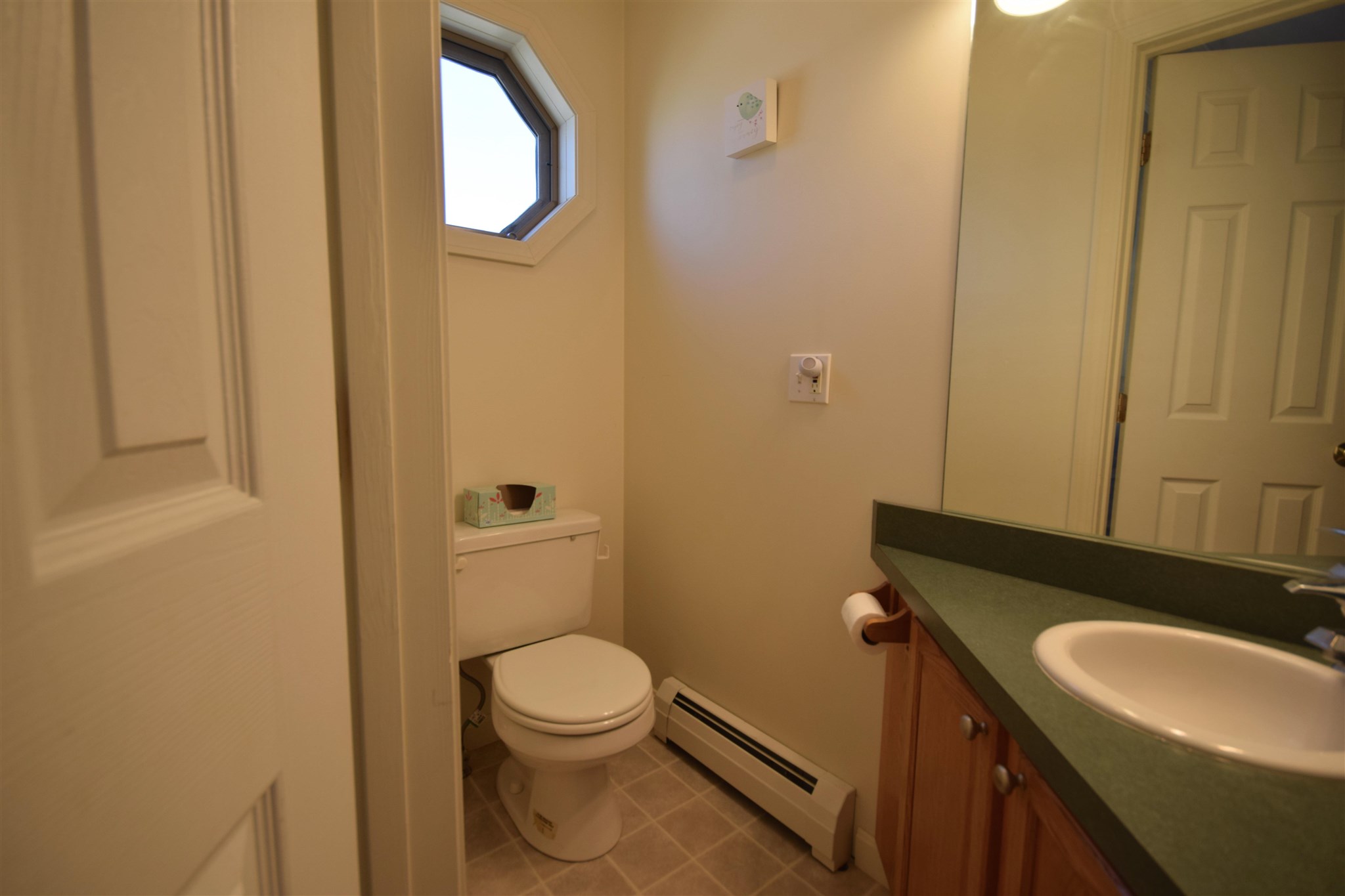 48 Colonial Road, Unit 104 Fairfax, VT 05454 - Photo 9 of 23