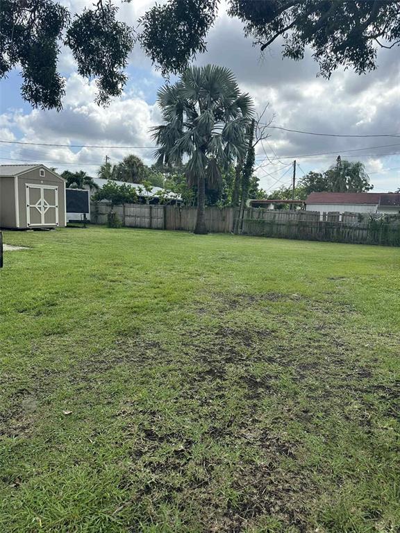 3630 38th Avenue North St. Petersburg, FL 33713 - Photo 13 of 17 a view of a garden
