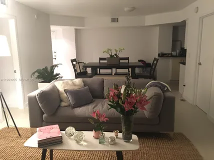 $695,000 | 2333 Brickell Avenue, Unit PH207, Miami, FL 33129