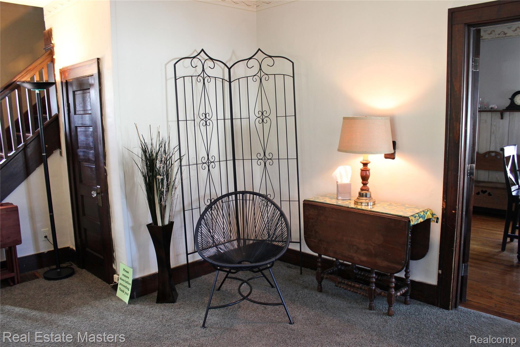 3868 Krafft Road Fort Gratiot, MI 48059 - Photo 19 of 32 Livingroom 1 04_17.jpg