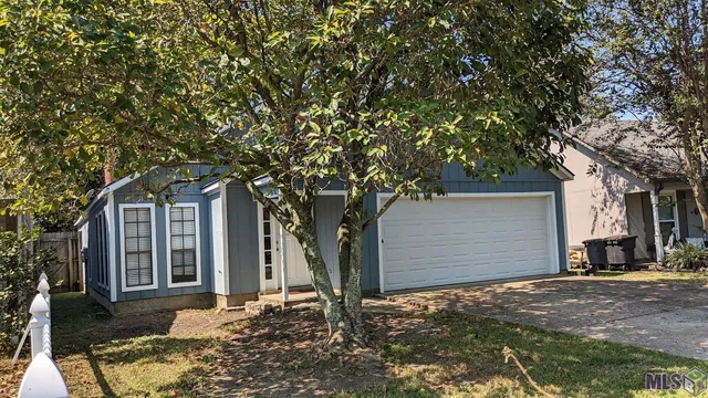 $1,575 | 332 Heatherwood Drive, Baton Rouge, LA 70808
