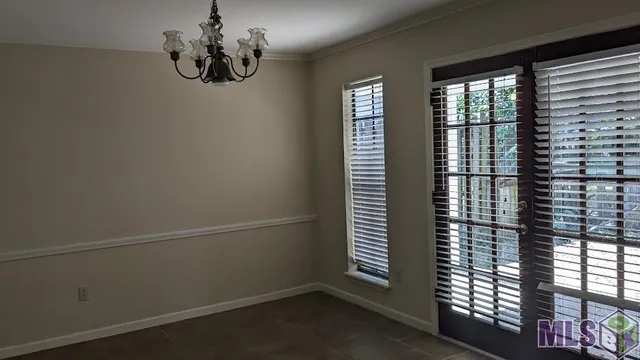 $1,575 | 332 Heatherwood Drive, Baton Rouge, LA 70808