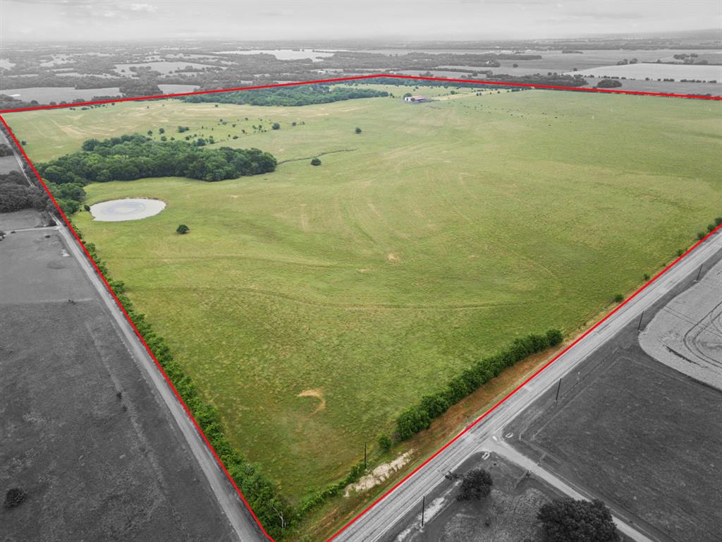 Tbd Tbd Fm-697 Whitewright, TX 75491 - Photo 4 of 19 a view of a lake from a balcony