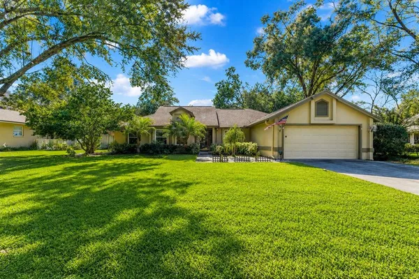 $480,000 | 2067 Majestic Woods Boulevard, Apopka, FL 32712