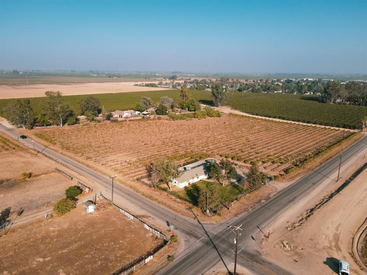 5885 South Del Rey Avenue Del Rey, CA 93616 - Photo 2 of 20 Gallery Image 2
