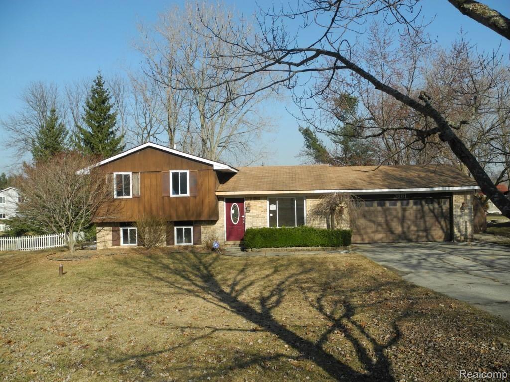 3881 Rohr Road Lake Orion, MI 48359 - Photo 1 of 12 FRONT VIEW.jpg