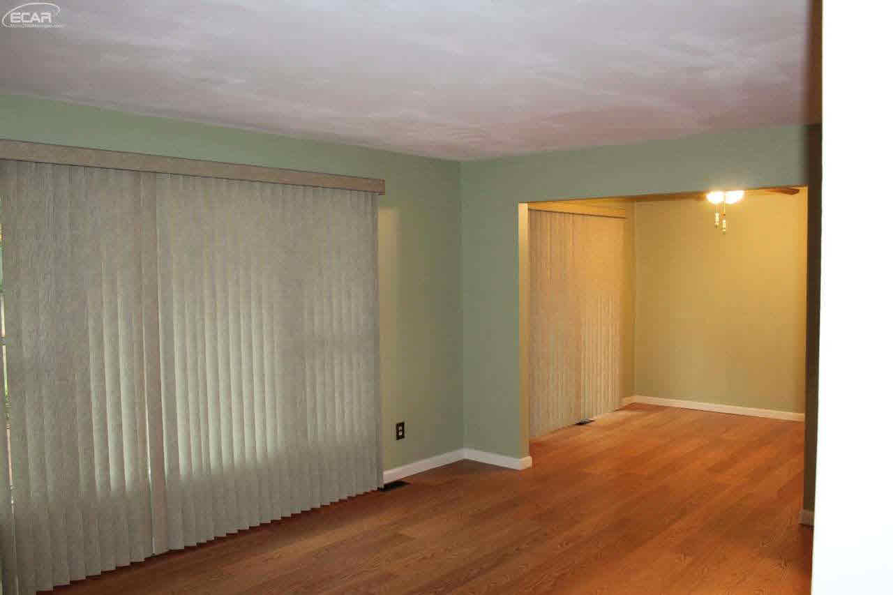 1488 North Dye Road Flint, MI 48532 - Photo 6 of 28 21203791-5.JPG