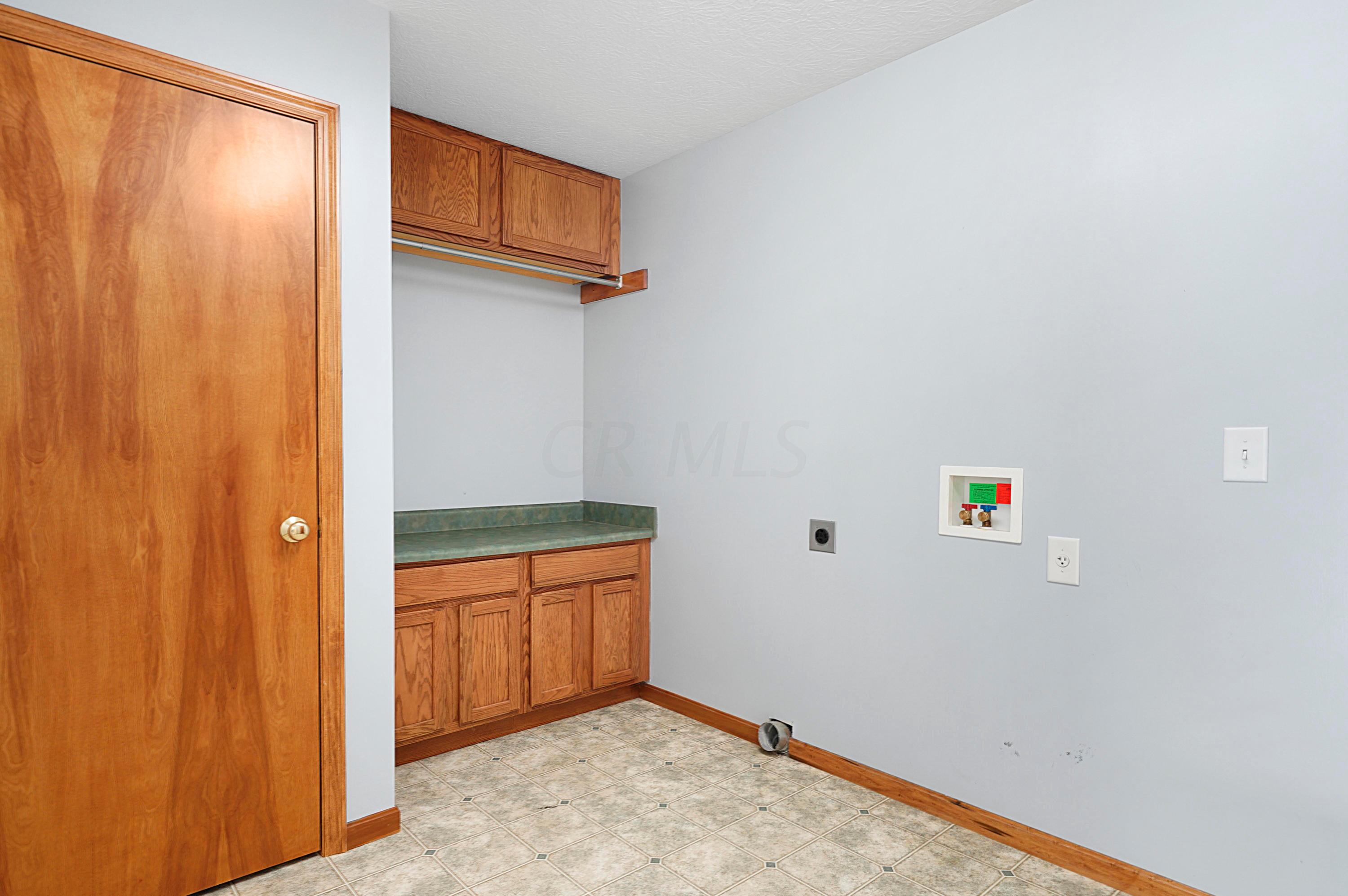823 National Road Southeast Hebron, OH 43025 - Photo 12 of 44