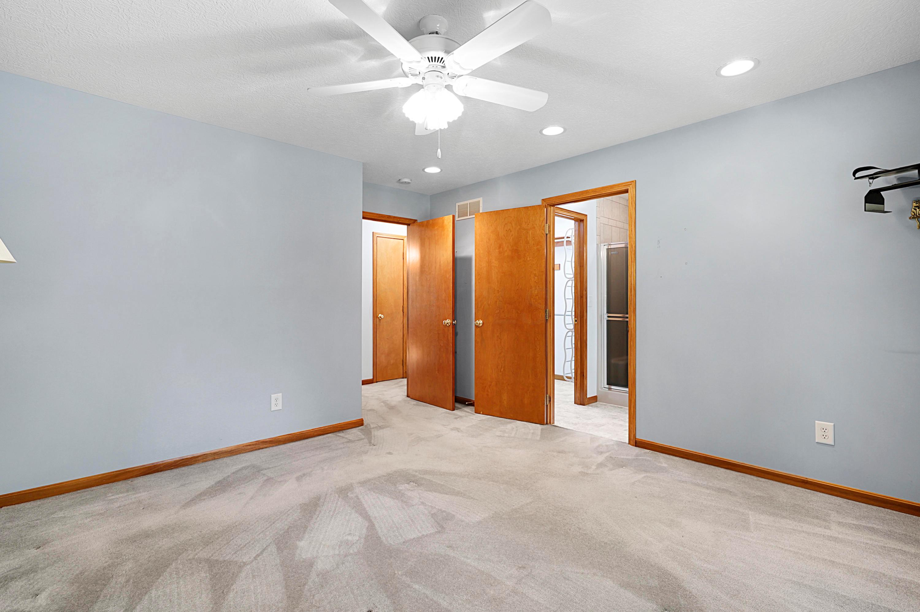 823 National Road Southeast Hebron, OH 43025 - Photo 14 of 44