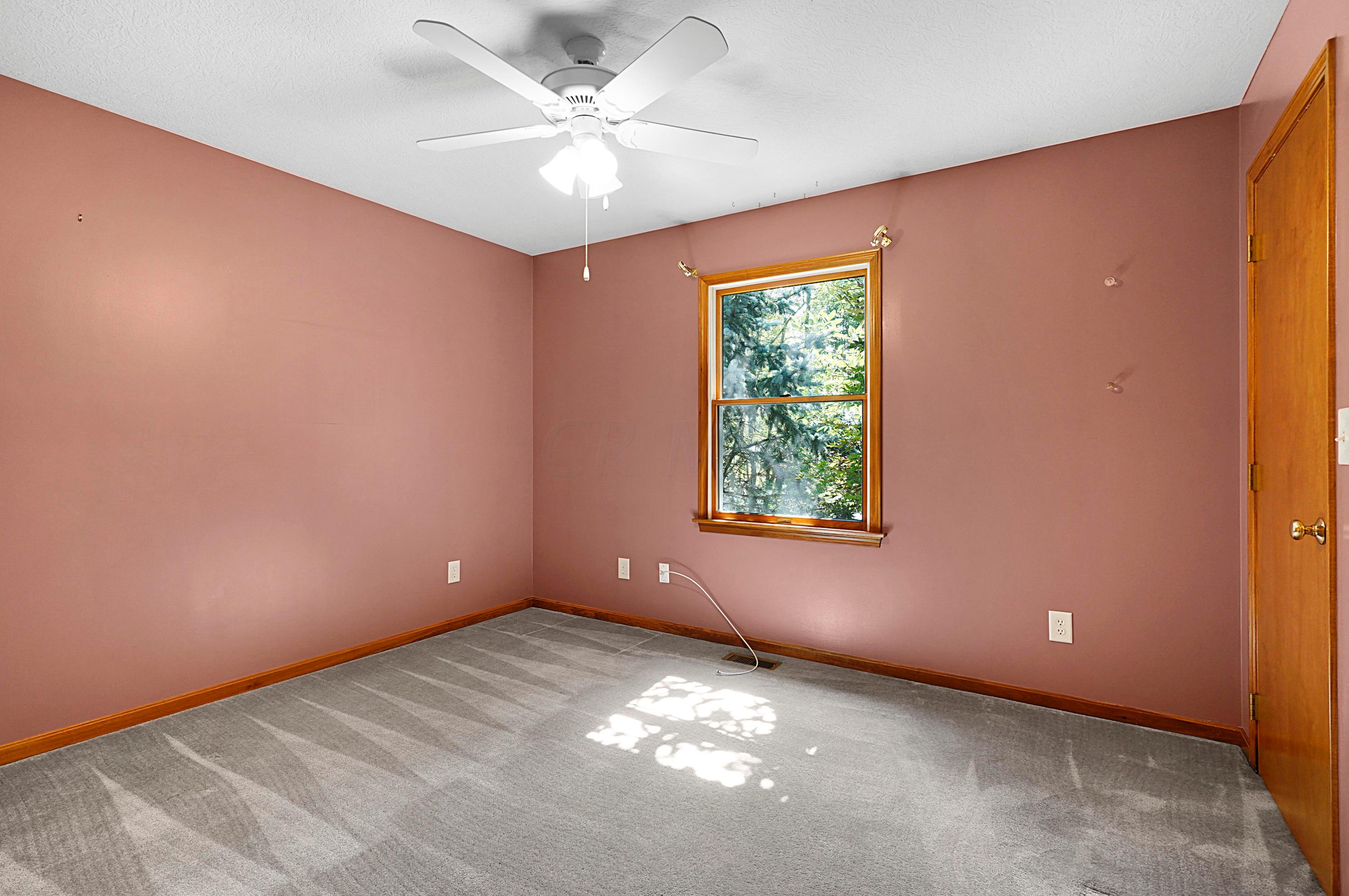 823 National Road Southeast Hebron, OH 43025 - Photo 20 of 44