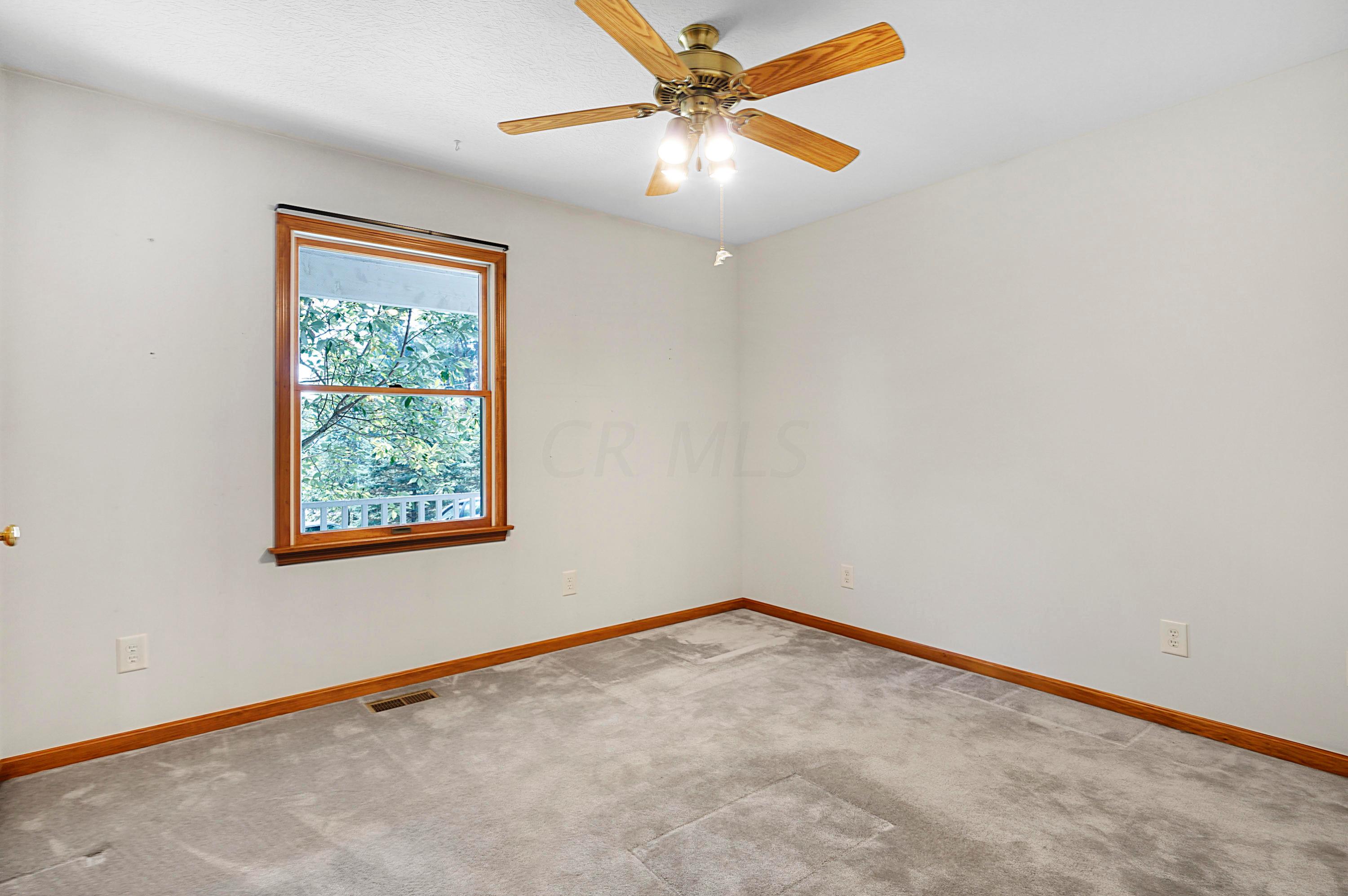 823 National Road Southeast Hebron, OH 43025 - Photo 22 of 44