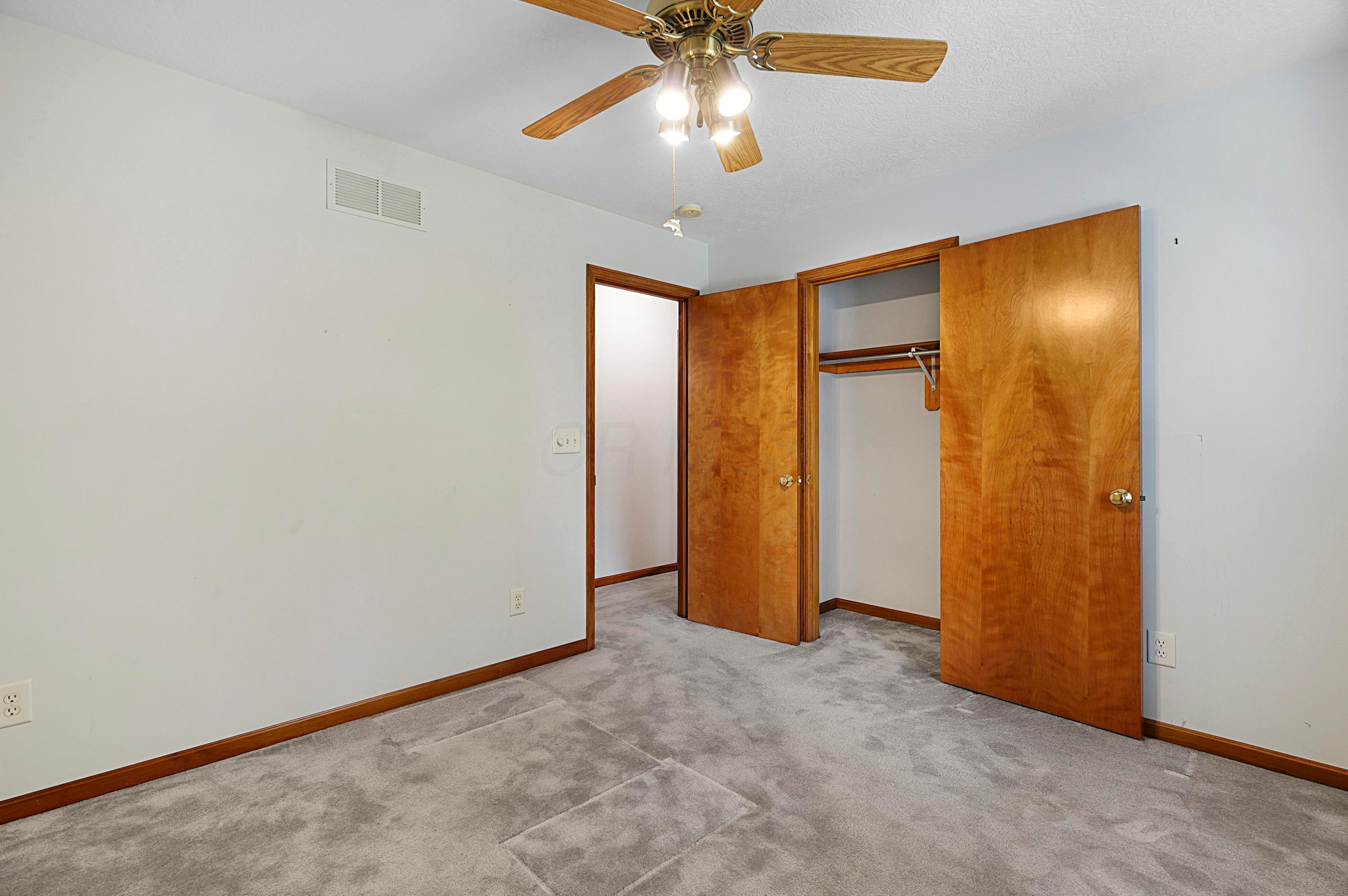 823 National Road Southeast Hebron, OH 43025 - Photo 23 of 44