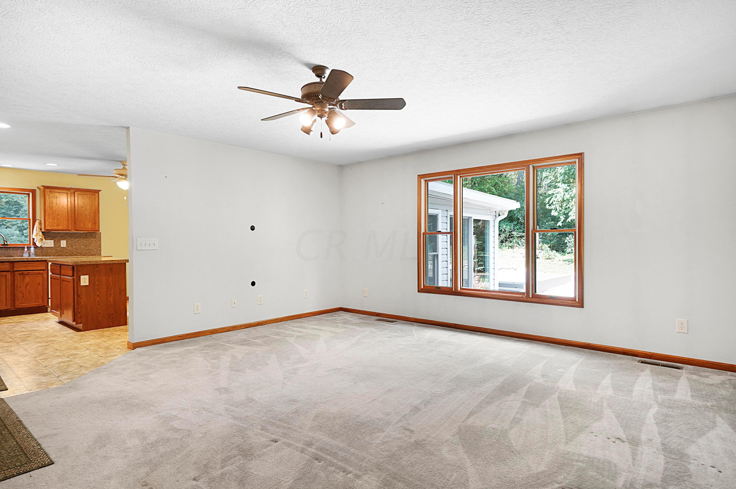 823 National Road Southeast Hebron, OH 43025 - Photo 28 of 44