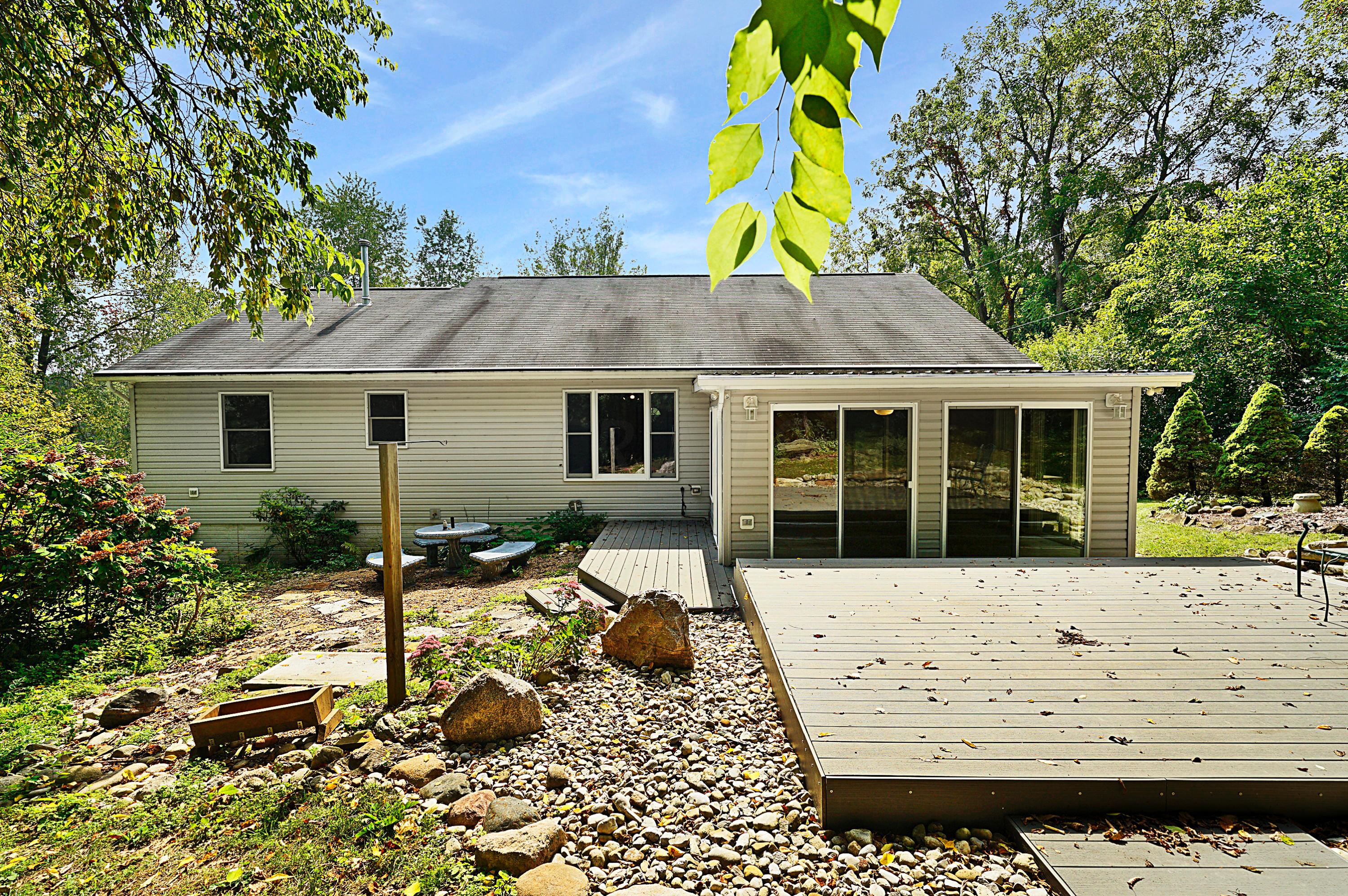 823 National Road Southeast Hebron, OH 43025 - Photo 10 of 44