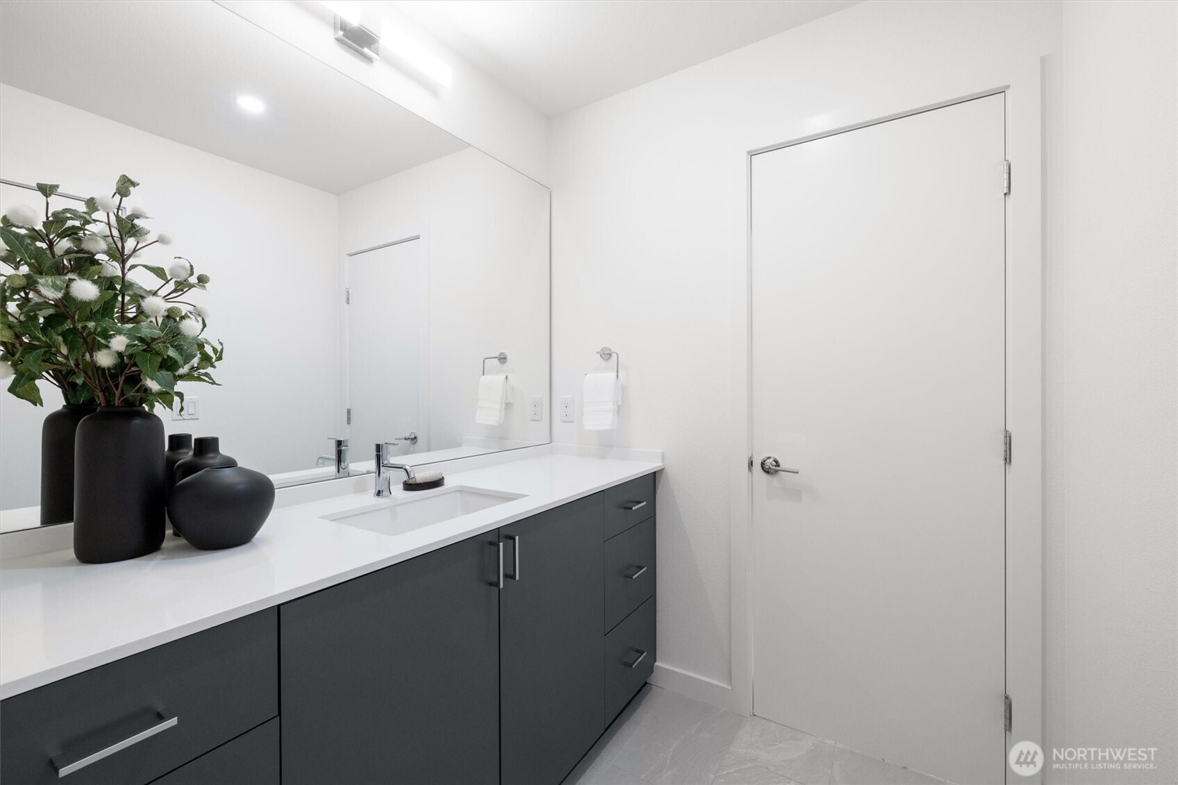 6614 Carleton Avenue South, Unit A Seattle, WA 98108 - Photo 23 of 31