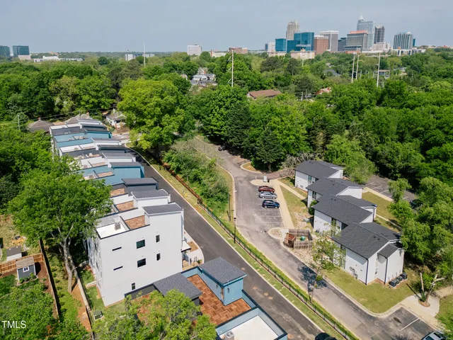 $650,000 | 610 Rocky Knob Court, Raleigh, NC 27601