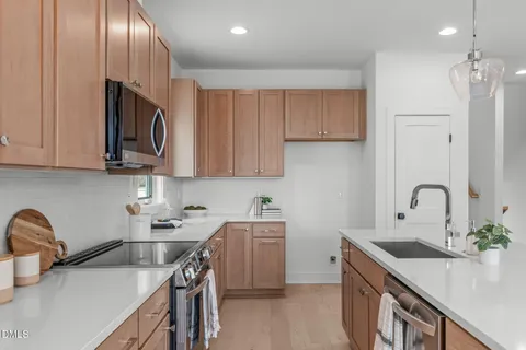 $650,000 | 610 Rocky Knob Court, Raleigh, NC 27601