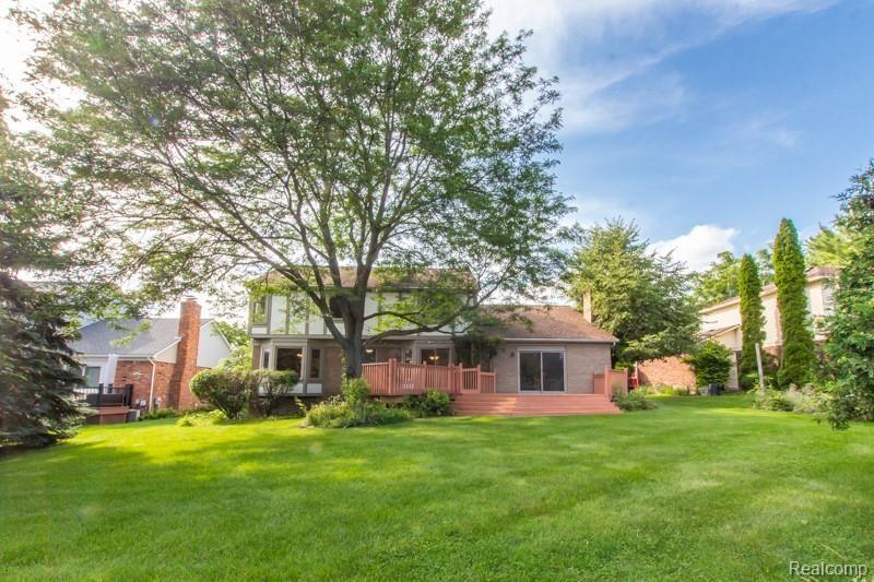 320 Rose Brier Drive Rochester, MI 48309 - Photo 34 of 48