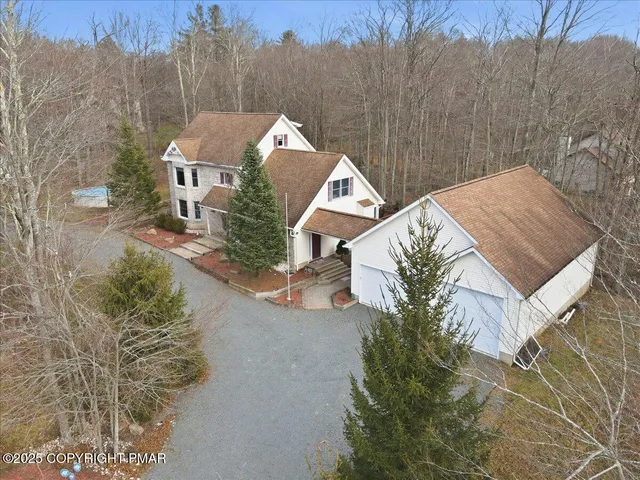 $649,900 | 322 Scenic Drive, Blakeslee, PA 18610