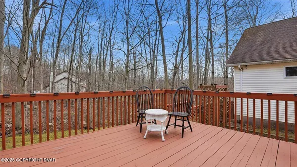 $639,900 | 322 Scenic Drive, Blakeslee, PA 18610