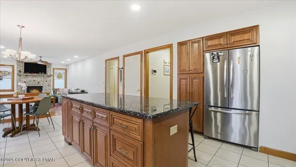 $639,900 | 322 Scenic Drive, Blakeslee, PA 18610