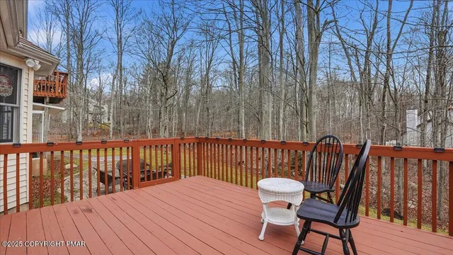 $649,900 | 322 Scenic Drive, Blakeslee, PA 18610