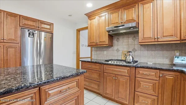 $639,900 | 322 Scenic Drive, Blakeslee, PA 18610