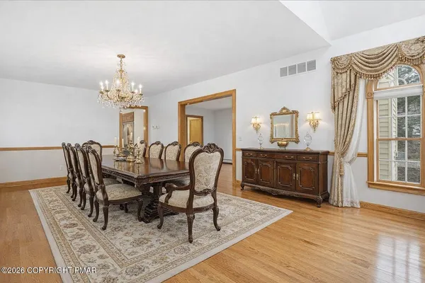 $639,900 | 322 Scenic Drive, Blakeslee, PA 18610