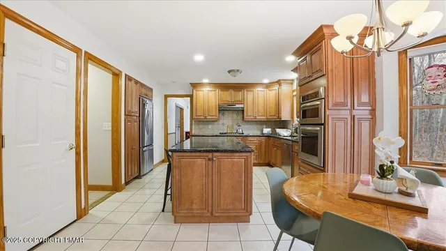 $649,900 | 322 Scenic Drive, Blakeslee, PA 18610