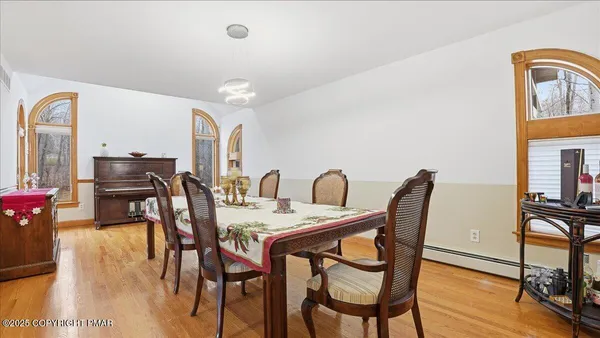 $639,900 | 322 Scenic Drive, Blakeslee, PA 18610