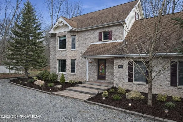 $639,900 | 322 Scenic Drive, Blakeslee, PA 18610