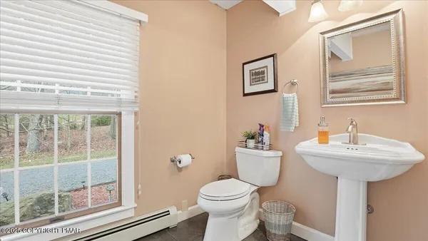 $639,900 | 322 Scenic Drive, Blakeslee, PA 18610