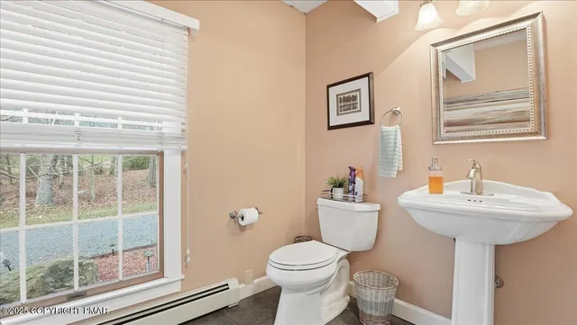 $649,900 | 322 Scenic Drive, Blakeslee, PA 18610