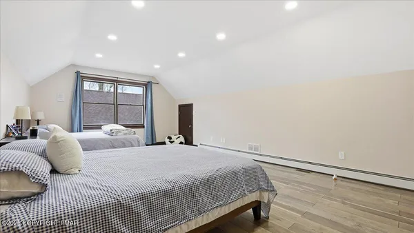 $639,900 | 322 Scenic Drive, Blakeslee, PA 18610