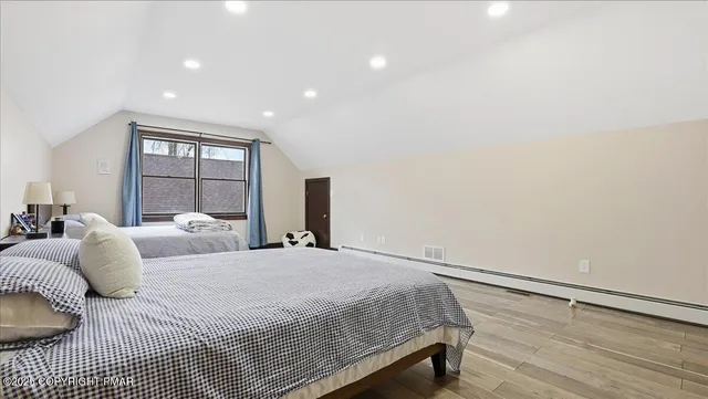 $649,900 | 322 Scenic Drive, Blakeslee, PA 18610