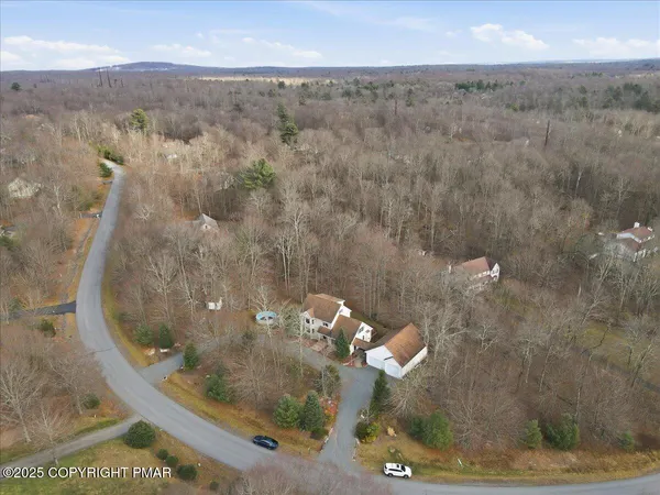 $639,900 | 322 Scenic Drive, Blakeslee, PA 18610